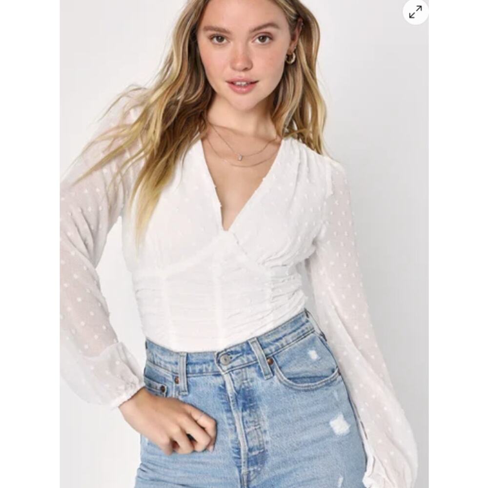 Lulus NWOT Essential Look White Clip Dot Ruched Long Sleeve Top White XS